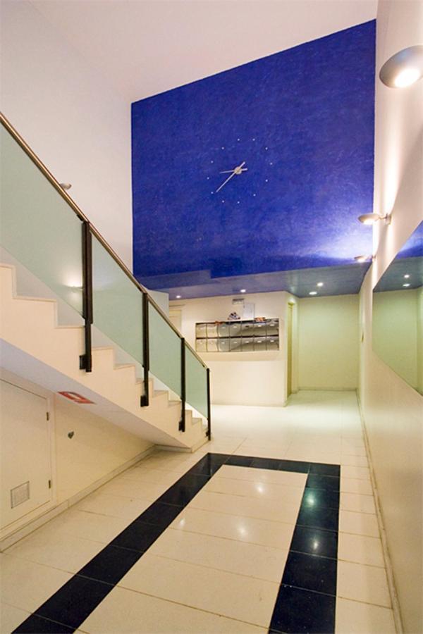 Reina Amalia Apartment Барселона Екстериор снимка